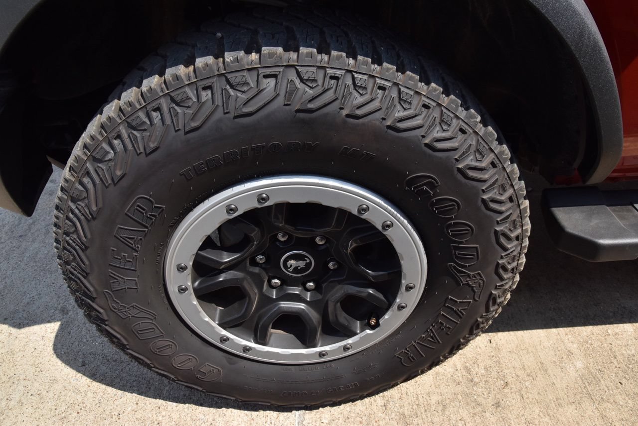 Certified 2023 Ford Bronco Outer Banks w/ Sasquatch Package AWD/4WD image 13