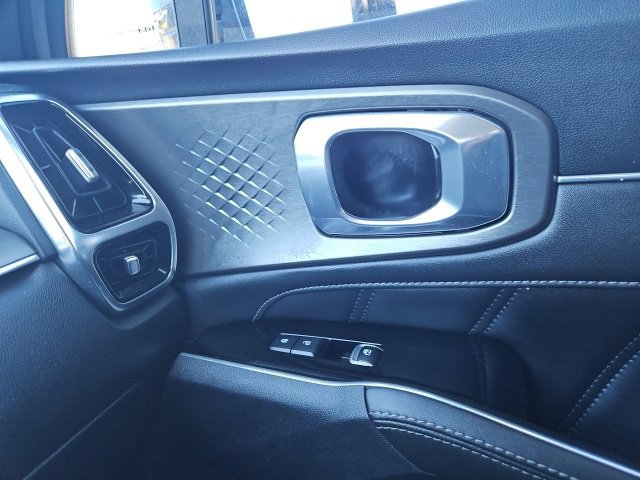 Used 2023 Kia Sorento SX image 20