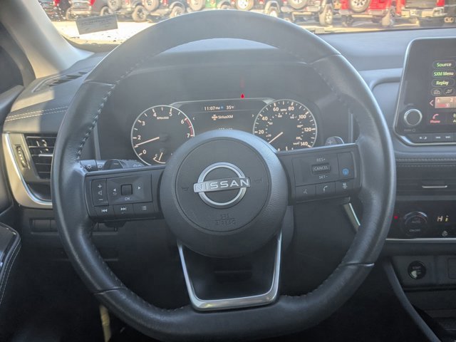 Used 2024 Nissan Rogue SV w/ SV Premium Package image 19