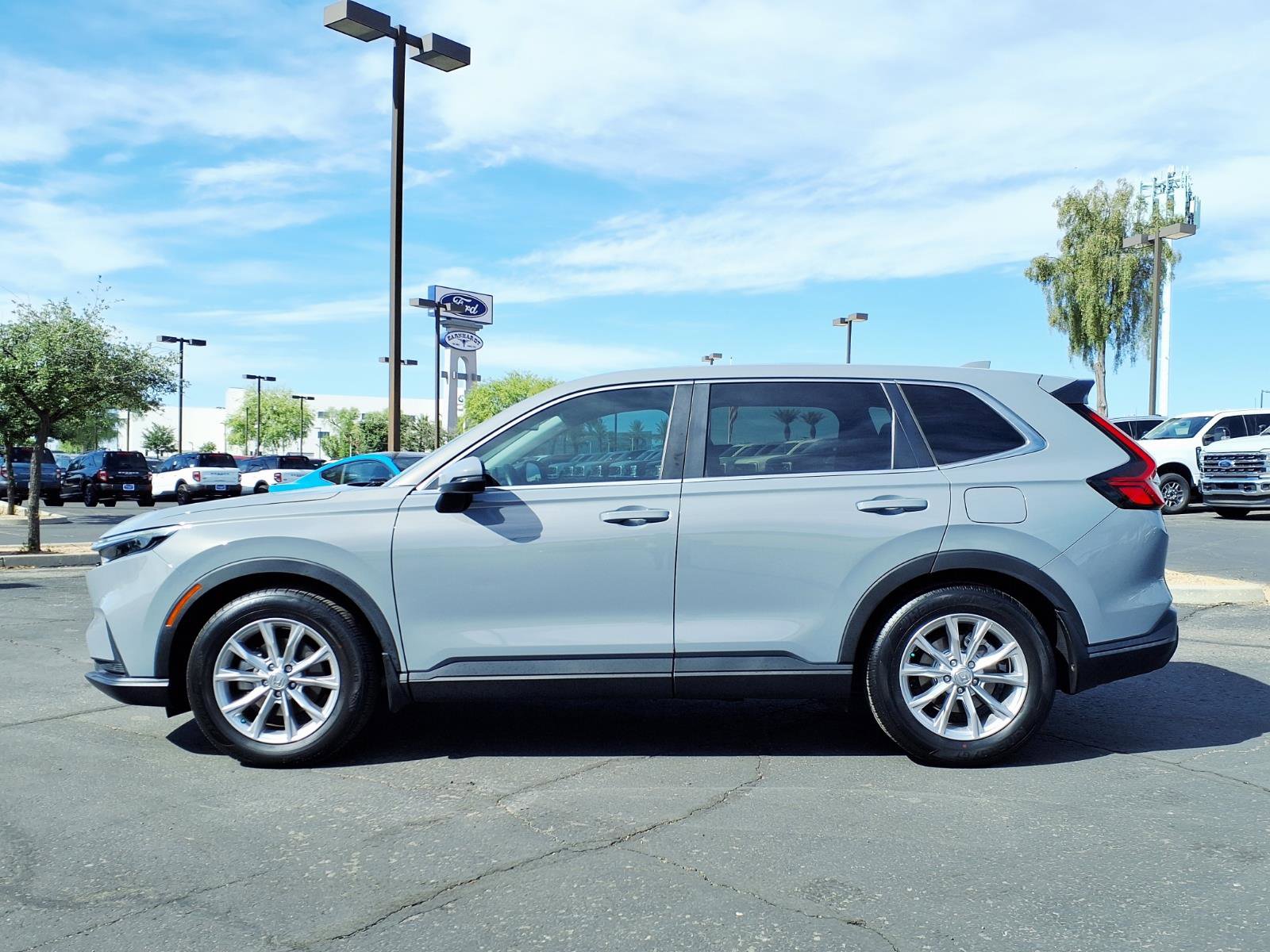Used 2024 Honda CR-V EX-L image 3