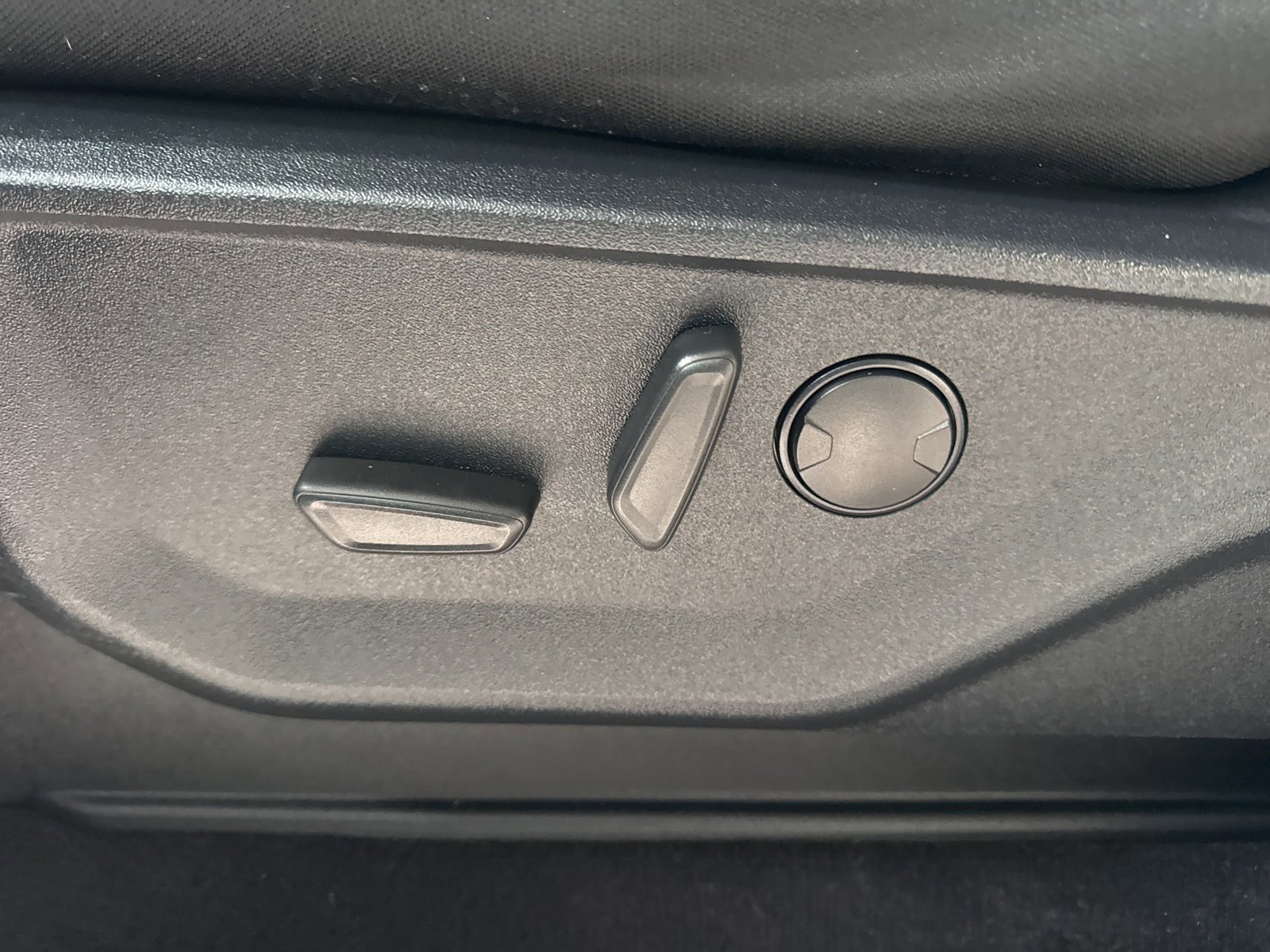 Certified 2022 Ford F150 XLT w/ Equipment Group 302A High image 27