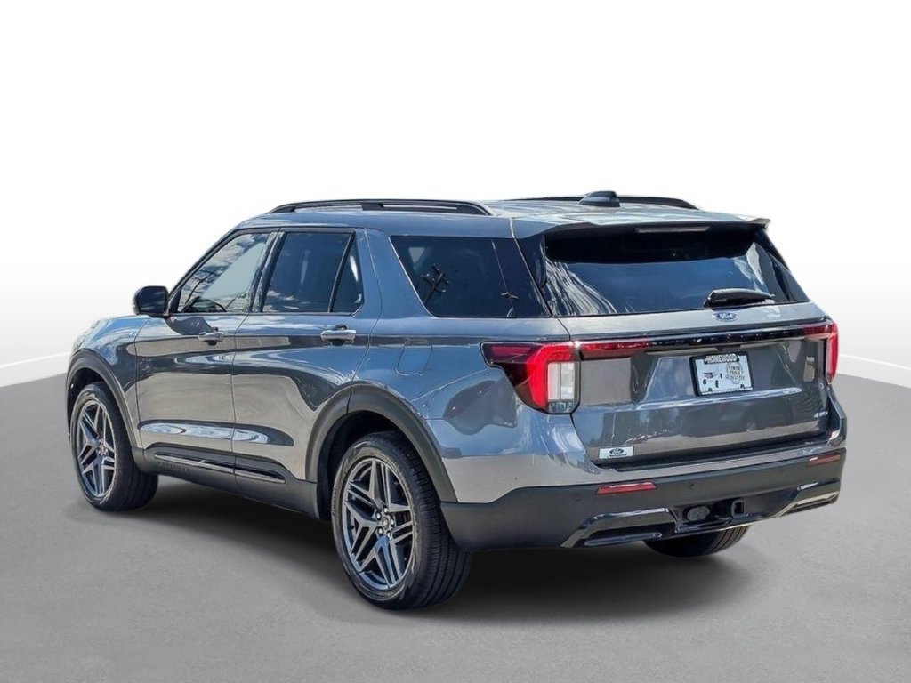 Certified 2025 Ford Explorer ST-Line w/ ST-Line Street Pack AWD/4WD image 5