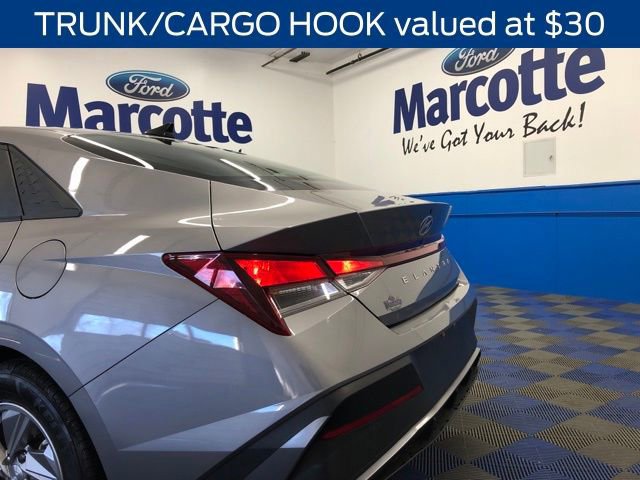 Used 2024 Hyundai Elantra SE image 9