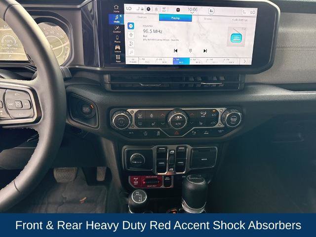 Used 2024 Jeep Gladiator Sport image 18