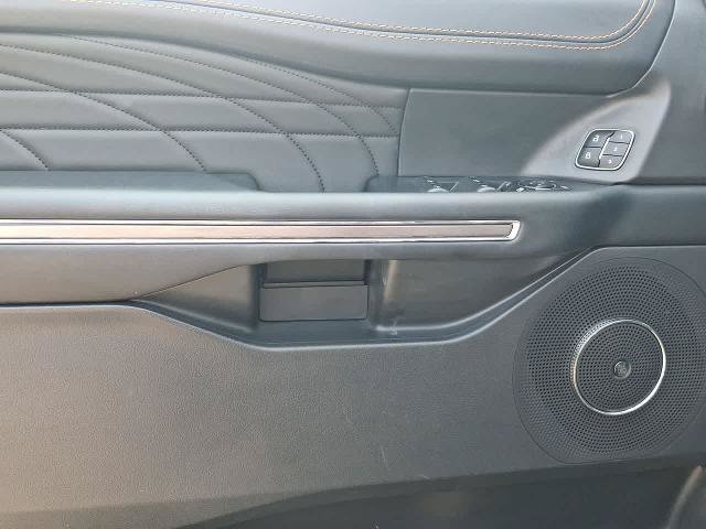 Certified 2023 Ford Expedition Max Platinum AWD/4WD image 16