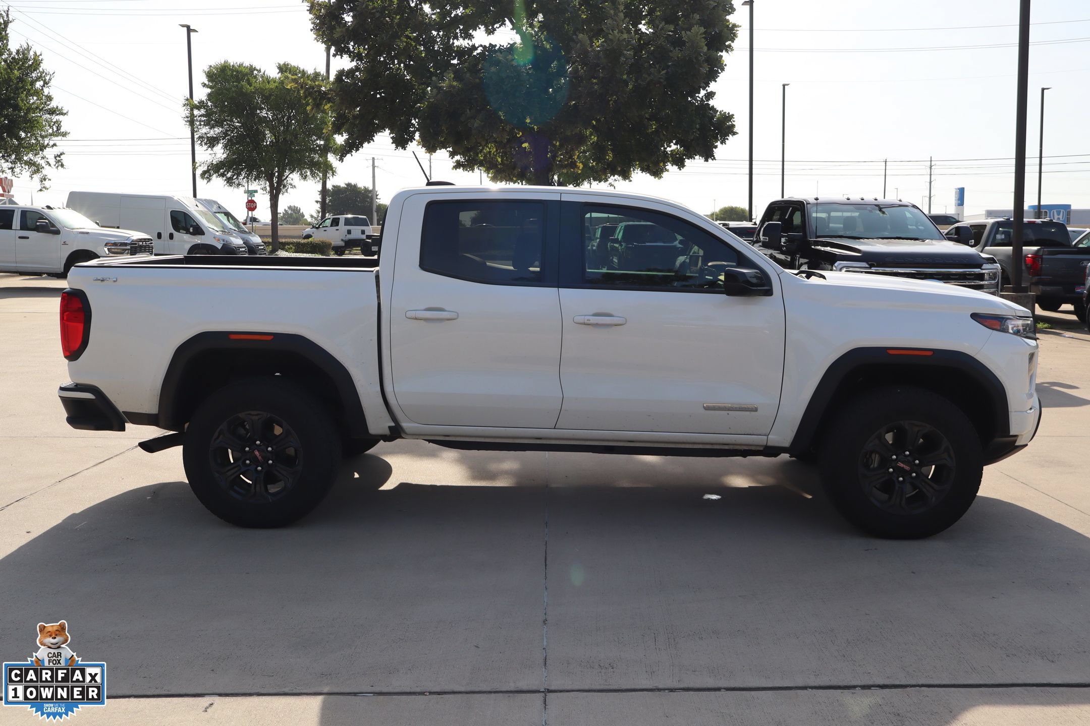 Used 2025 GMC Canyon Elevation w/ Convenience Package AWD/4WD image 2