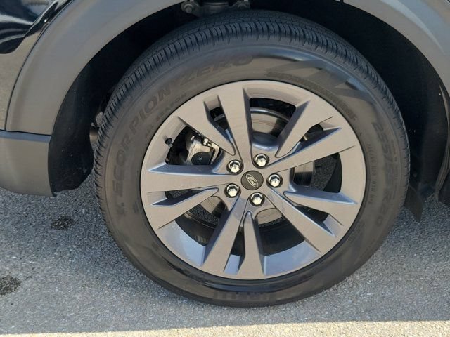 Certified 2023 Ford Explorer XLT w/ Equipment Group 202A RWD image 11