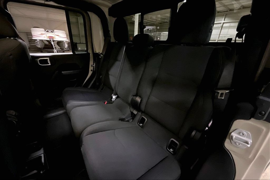 Used 2020 Jeep Gladiator Sport AWD/4WD image 24