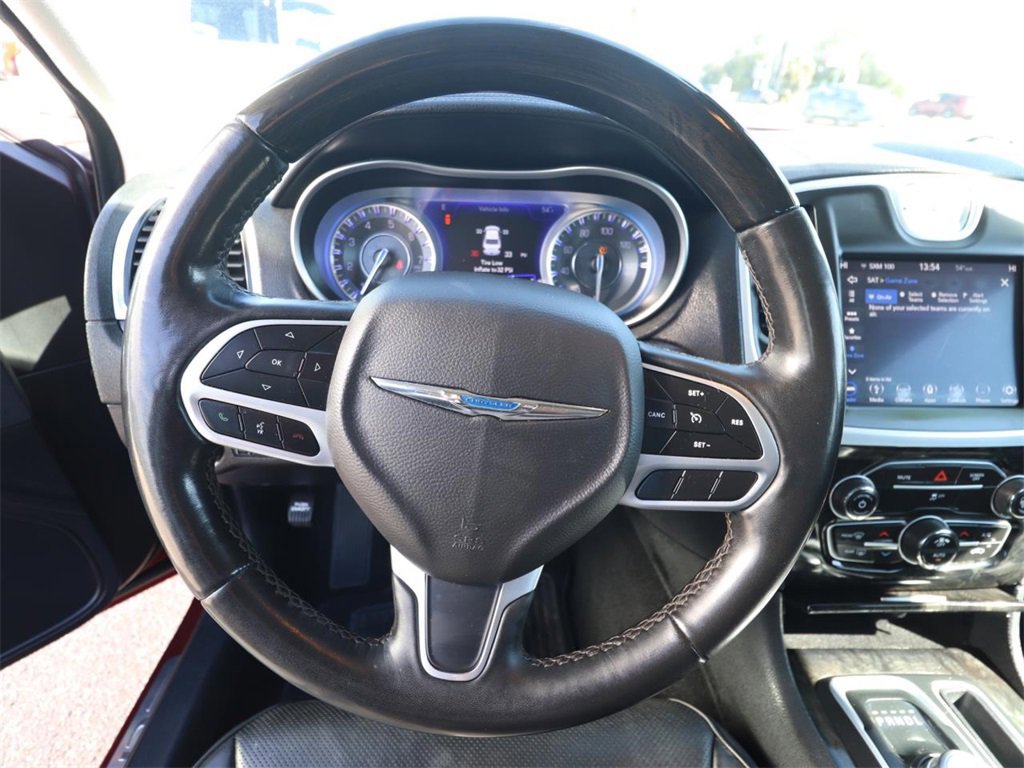 Used 2019 Chrysler 300 Limited image 15