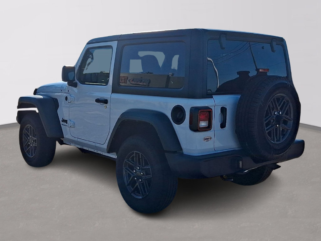 Used 2025 Jeep Wrangler Sport AWD/4WD image 4