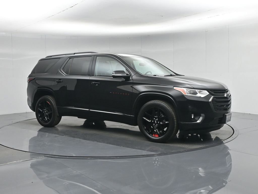 Used 2020 Chevrolet Traverse Premier w/ Redline Edition image 2