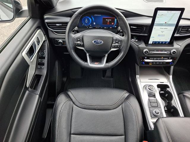 Certified 2020 Ford Explorer ST w/ Premium Technology Package AWD/4WD image 11