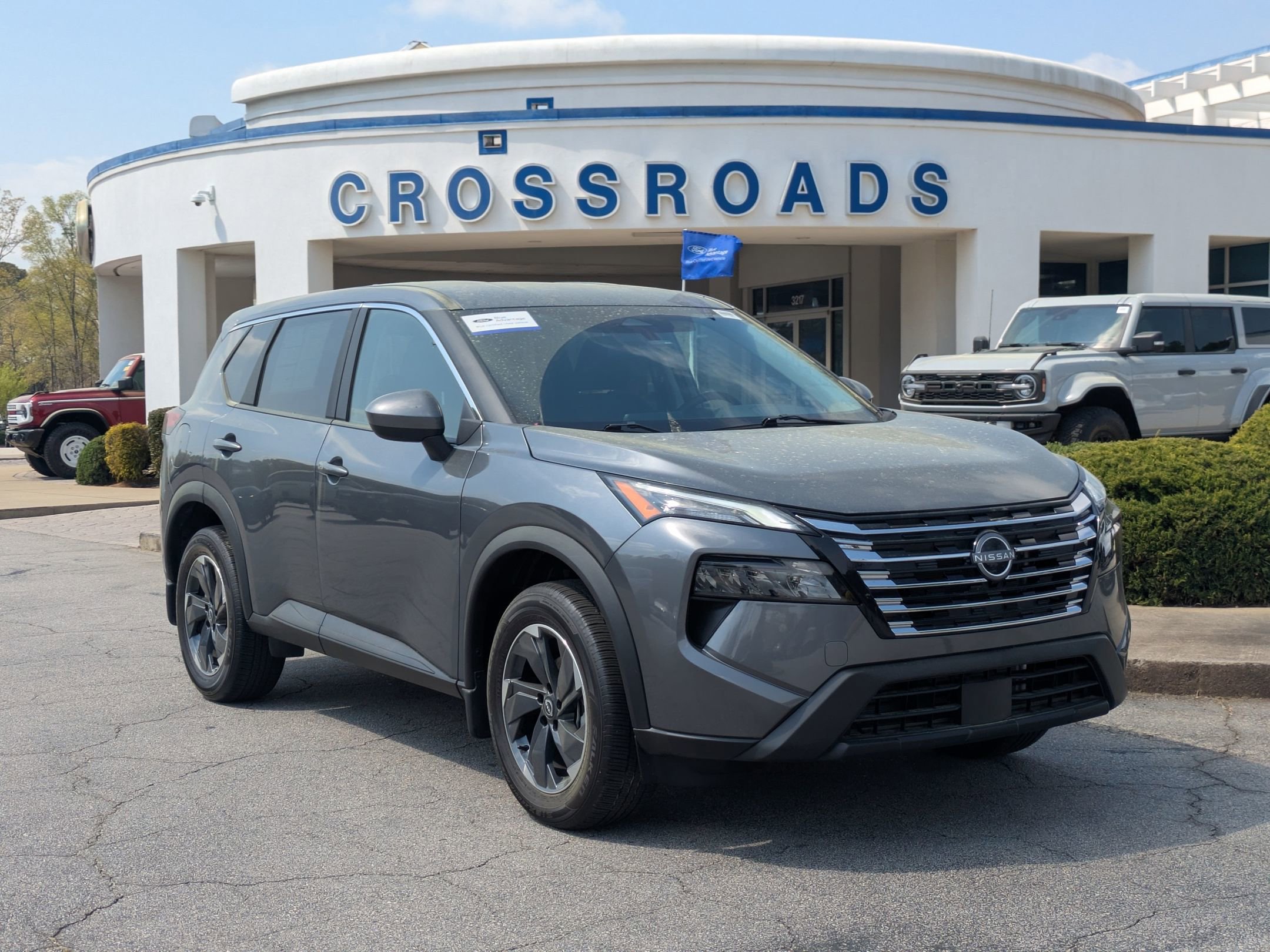 Used 2026 Nissan Rogue SV FWD image 1