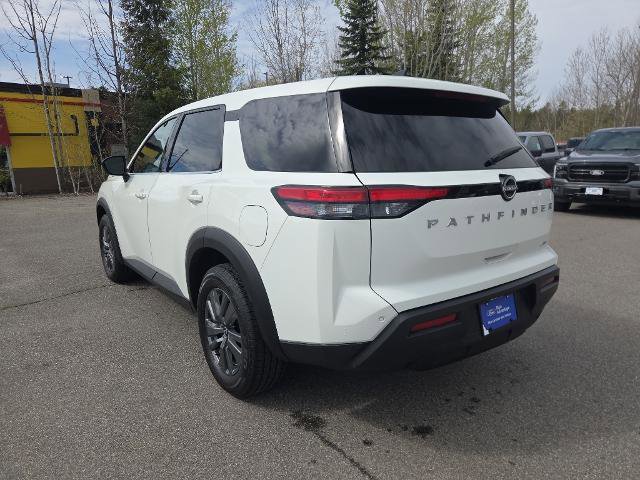 Used 2024 Nissan Pathfinder S AWD/4WD image 6
