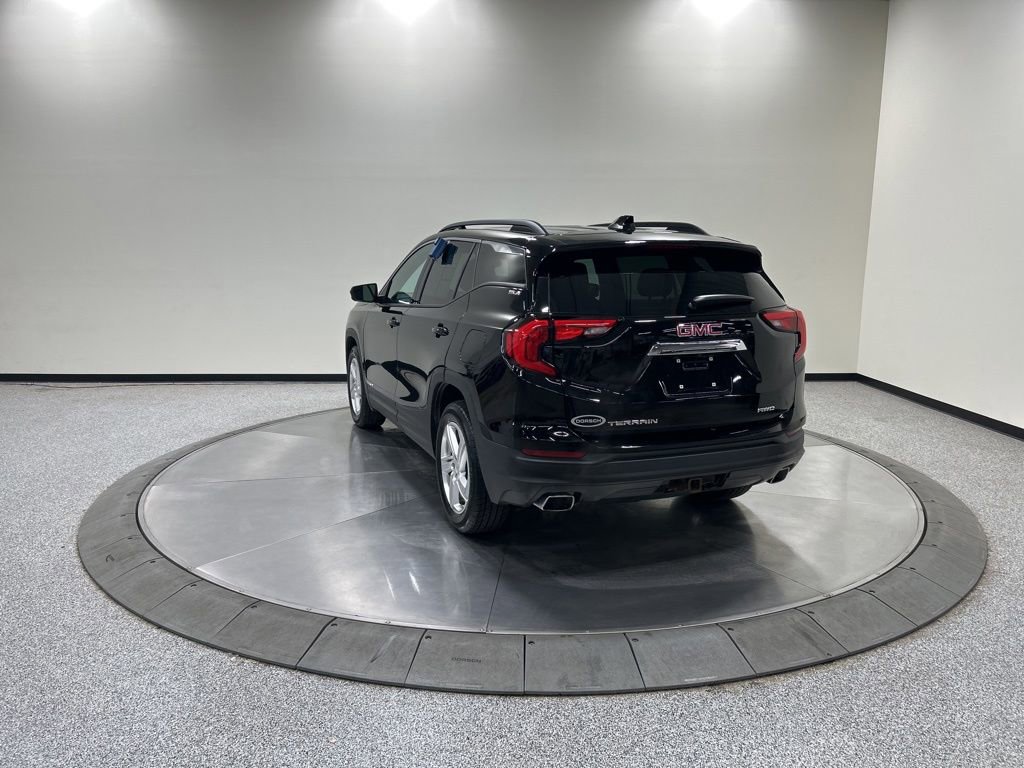 Used 2018 GMC Terrain SLE w/ Driver Convenience Package AWD/4WD image 9