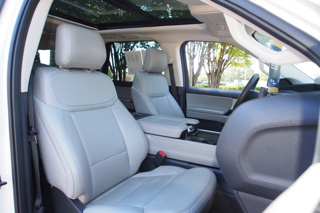 Certified 2025 Ford Expedition Max Active AWD/4WD image 11