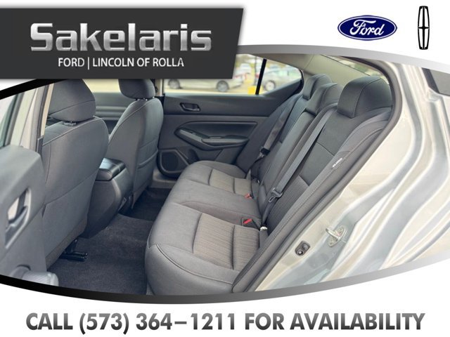 Used 2024 Nissan Altima 2.5 SV FWD image 32