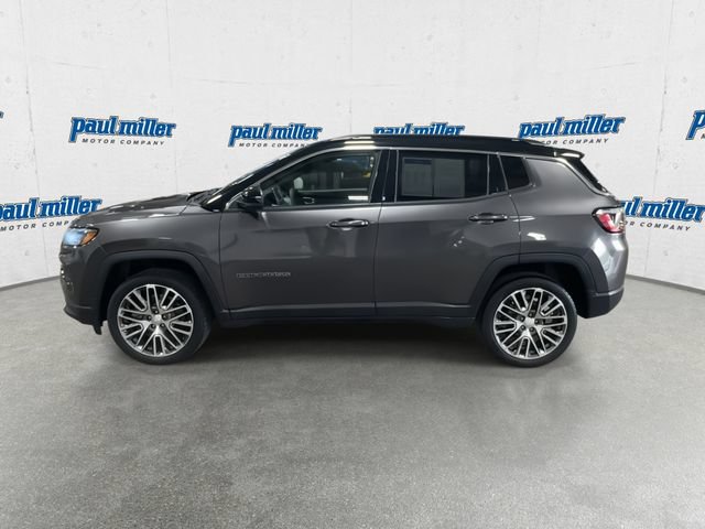 Used 2023 Jeep Compass Limited w/ Elite Group AWD/4WD image 7