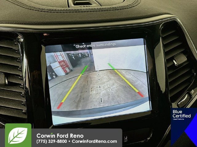 Used 2022 Jeep Cherokee Limited AWD/4WD image 16