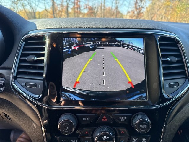 Used 2021 Jeep Grand Cherokee Laredo X image 19