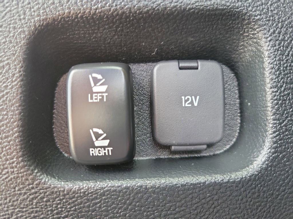 Certified 2023 Ford Edge SEL AWD/4WD image 9