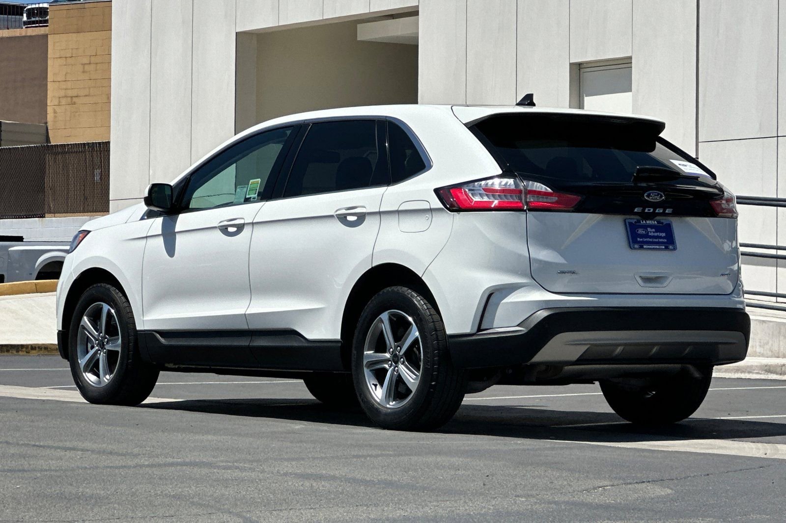 Certified 2023 Ford Edge SEL w/ Convenience Package AWD/4WD image 5