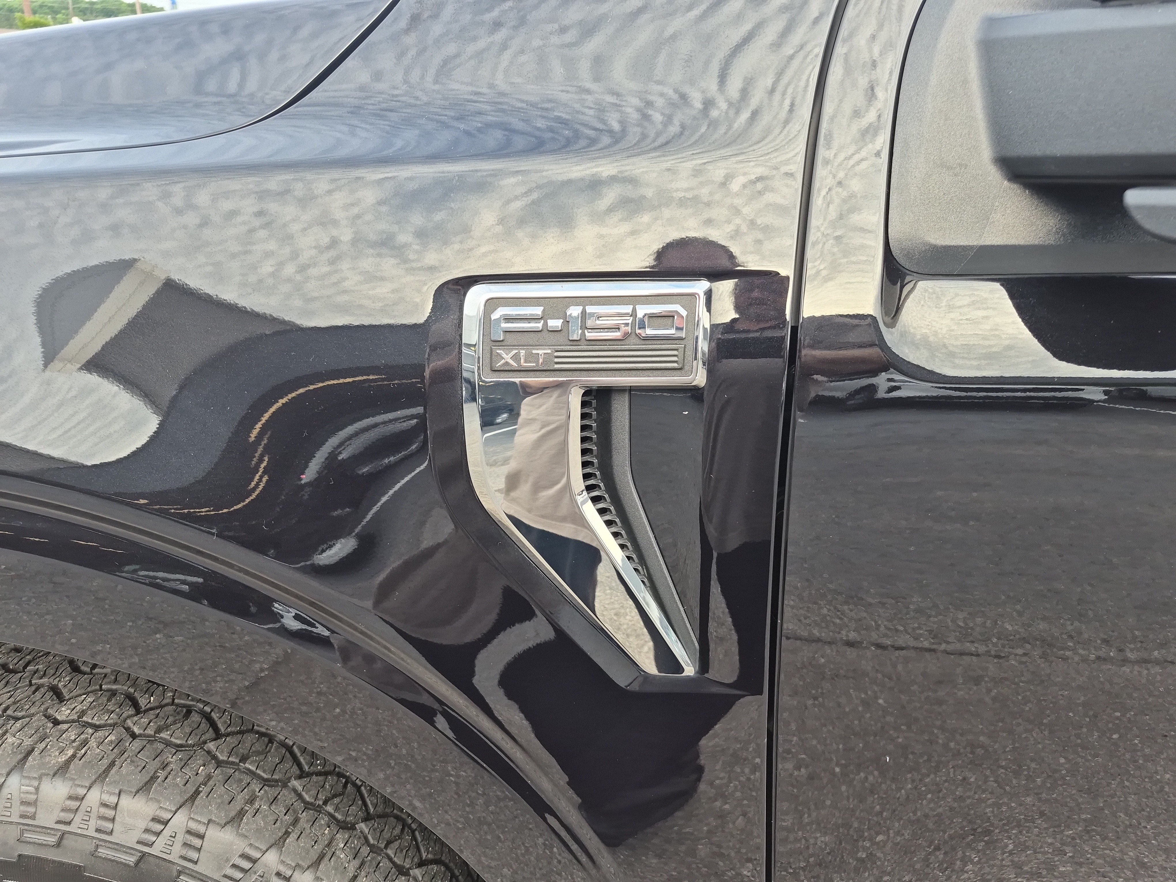 Certified 2025 Ford F150 XLT w/ Equipment Group 301A Standard AWD/4WD image 10
