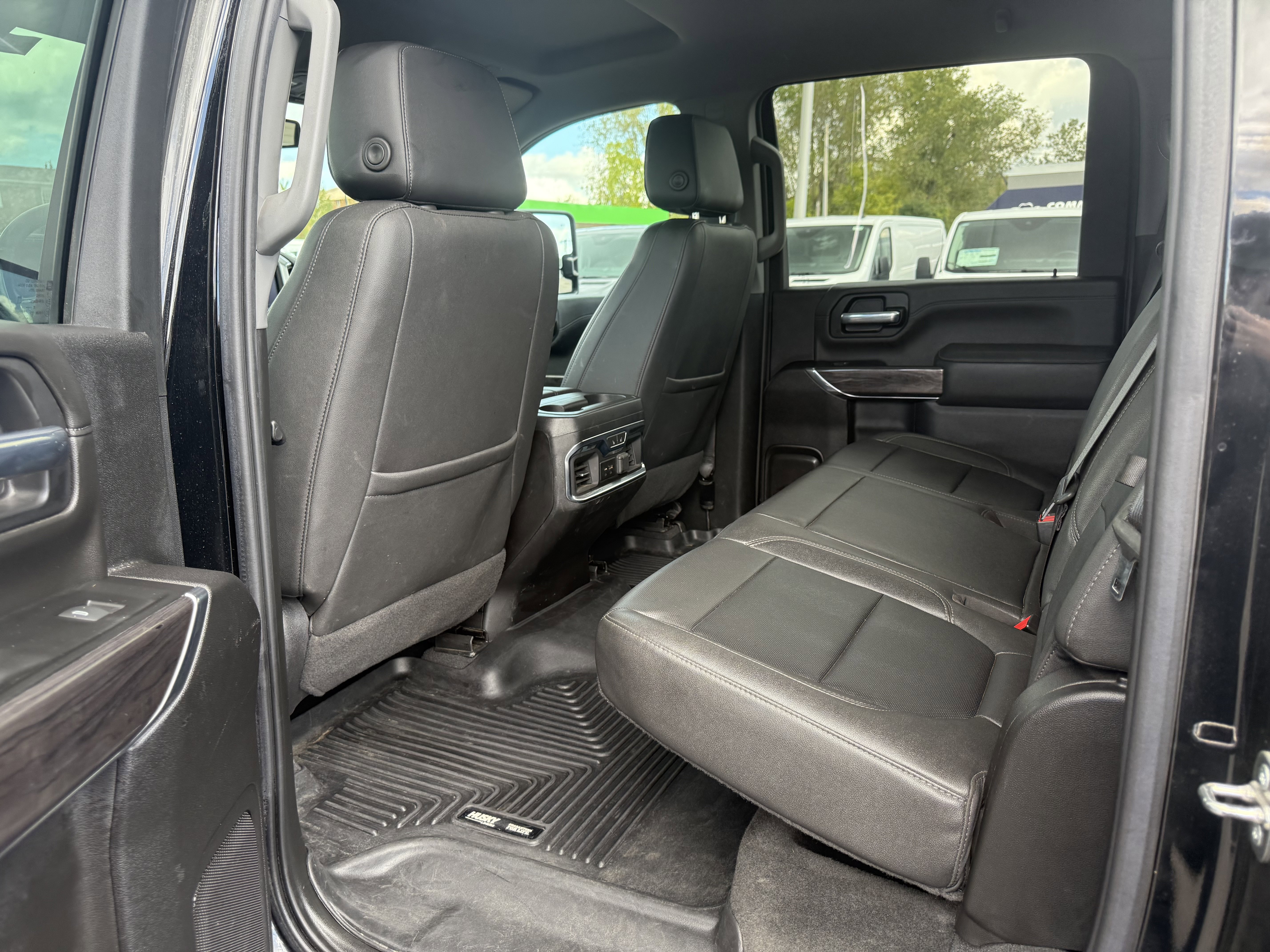 Used 2023 Chevrolet Silverado 2500 LTZ w/ LTZ Plus Package image 9