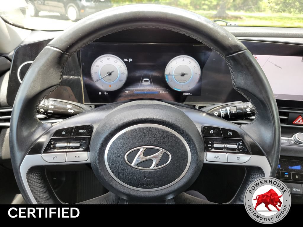 Used 2022 Hyundai Elantra Limited w/ Preferred Accessory Package FWD image 32