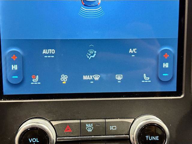 Certified 2024 Ford Edge Titanium AWD/4WD image 13