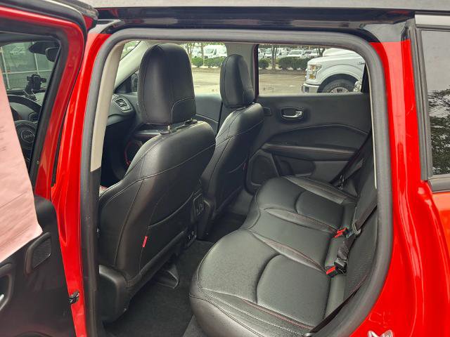 Used 2019 Jeep Compass Trailhawk w/ Leather Interior Group AWD/4WD image 11