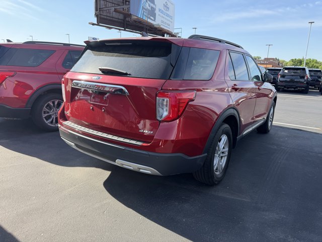 Certified 2023 Ford Explorer XLT w/ Equipment Group 202A AWD/4WD image 2