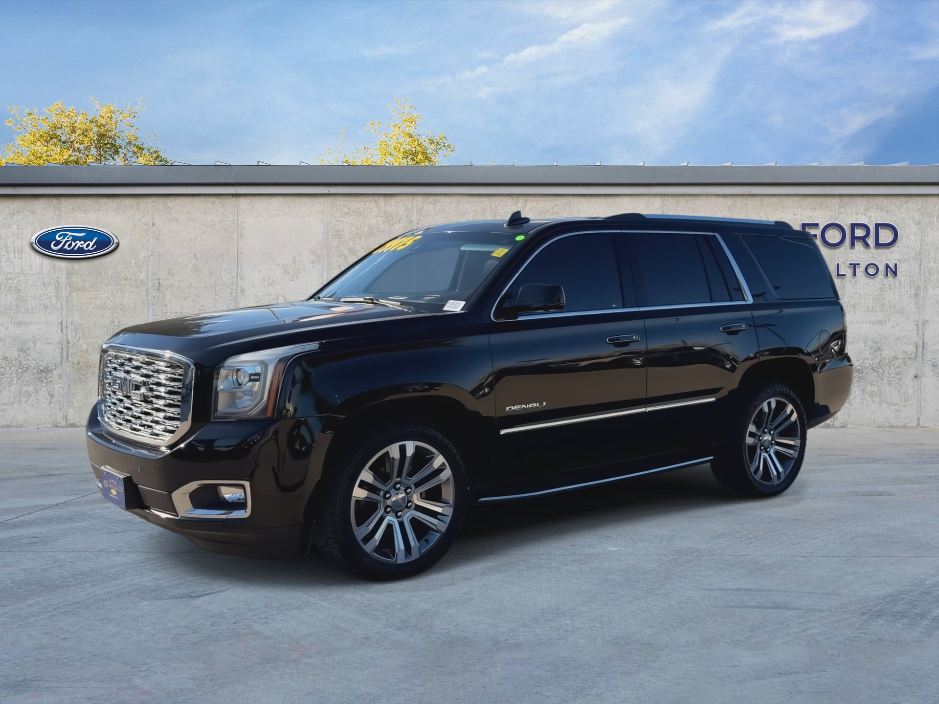 Used 2019 GMC Yukon Denali w/ Open Road Package AWD/4WD image 4