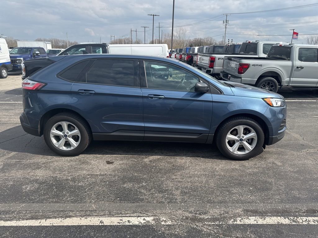 Certified 2019 Ford Edge SE FWD image 8
