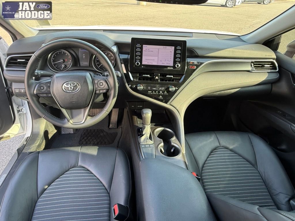 Used 2024 Toyota Camry SE w/ Convenience Package image 14