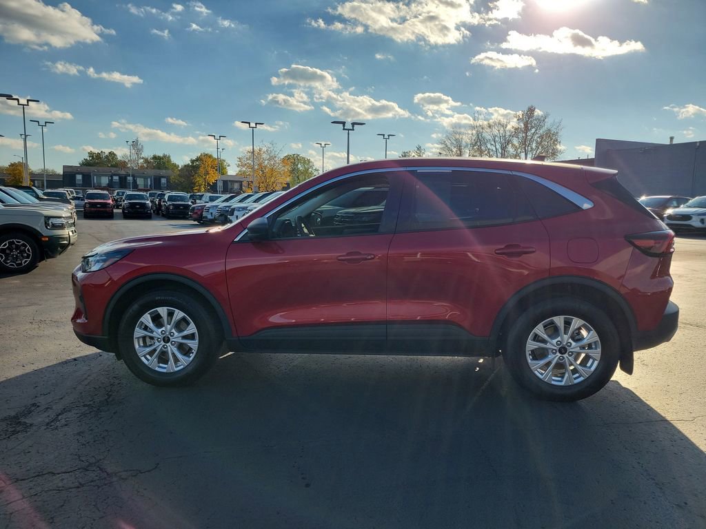 Certified 2023 Ford Escape Active image 2