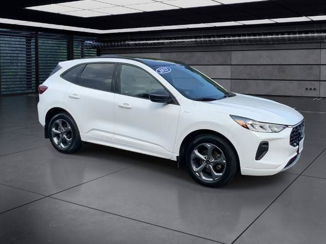Certified 2023 Ford Escape ST-Line w/ Tech Pack #1 AWD/4WD image 16