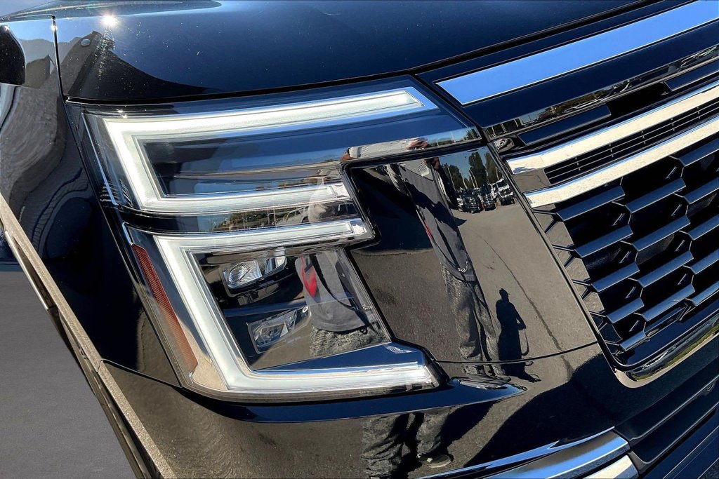 Used 2025 Nissan Armada Platinum AWD/4WD image 33