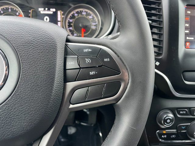 Used 2020 Jeep Cherokee Latitude Plus image 20