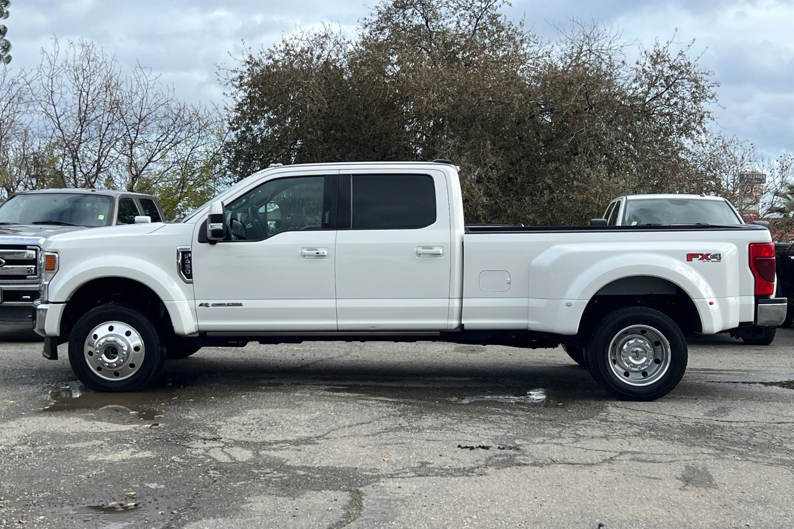 Certified 2022 Ford F450 Lariat w/ Lariat Ultimate Package image 7