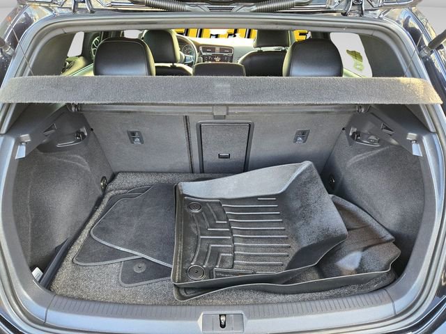 Used 2020 Volkswagen GTI SE image 6