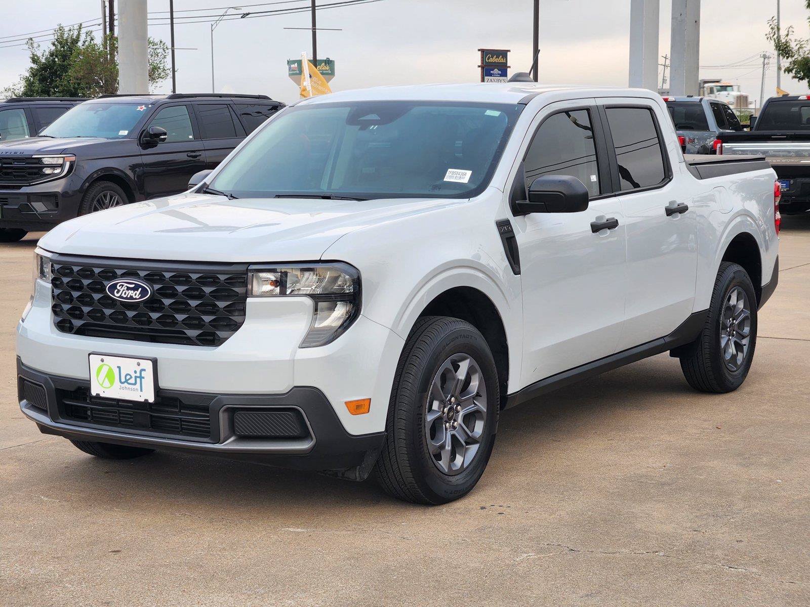 Certified 2025 Ford Maverick XLT w/ Equipment Group 302A AWD/4WD image 3