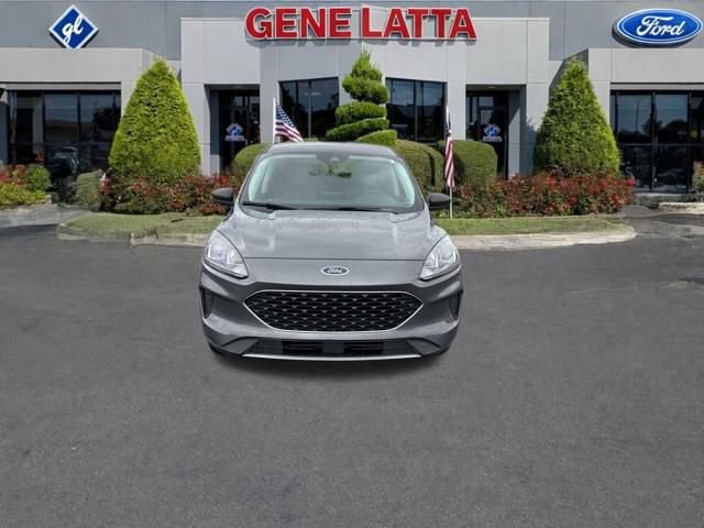 Certified 2022 Ford Escape SE w/ Cold Weather Package image 3