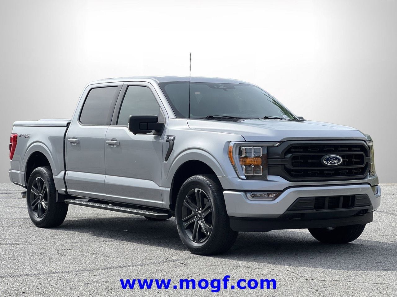 Certified 2022 Ford F150 XLT w/ Equipment Group 302A High AWD/4WD image 4