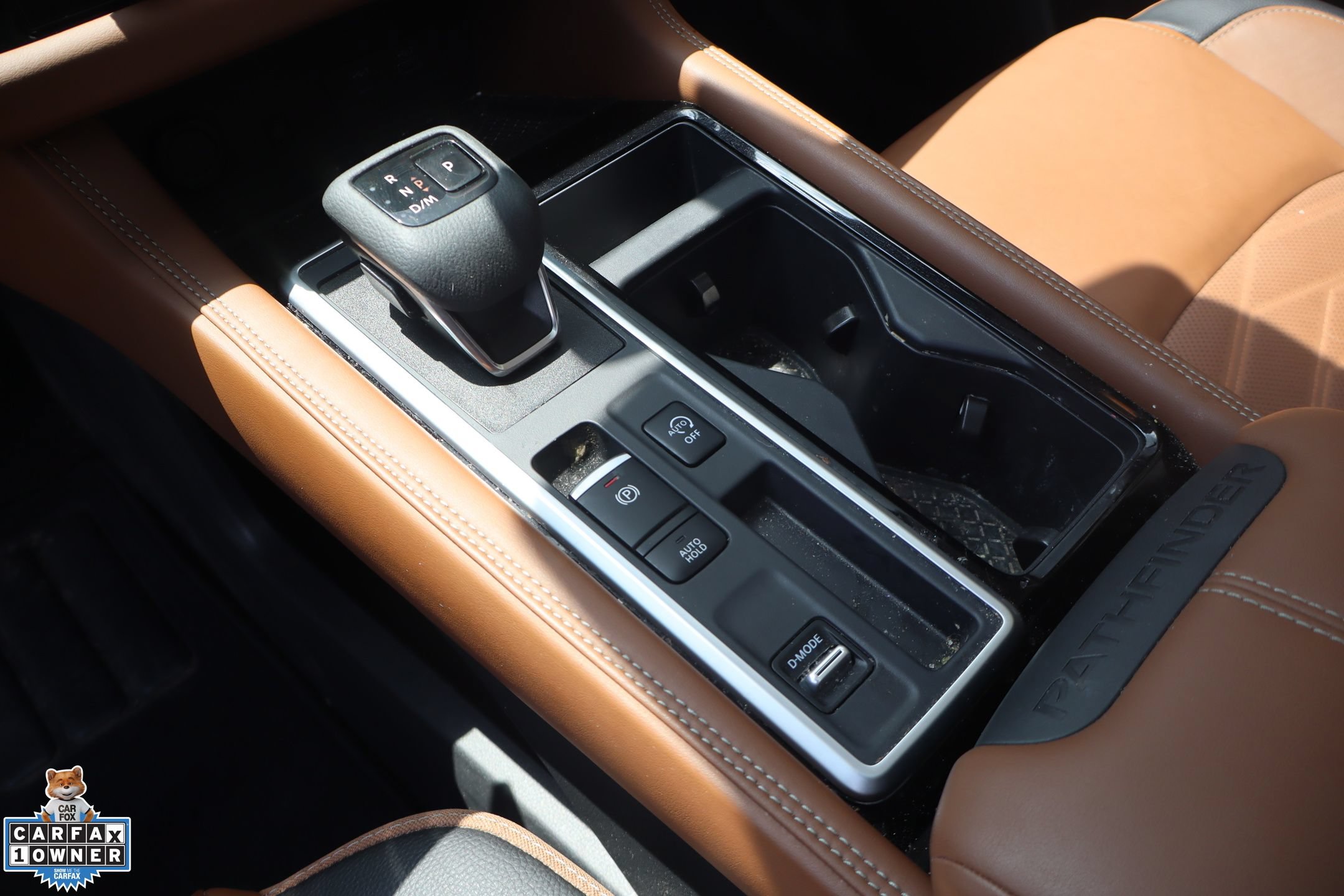 Used 2025 Nissan Pathfinder Platinum FWD image 19