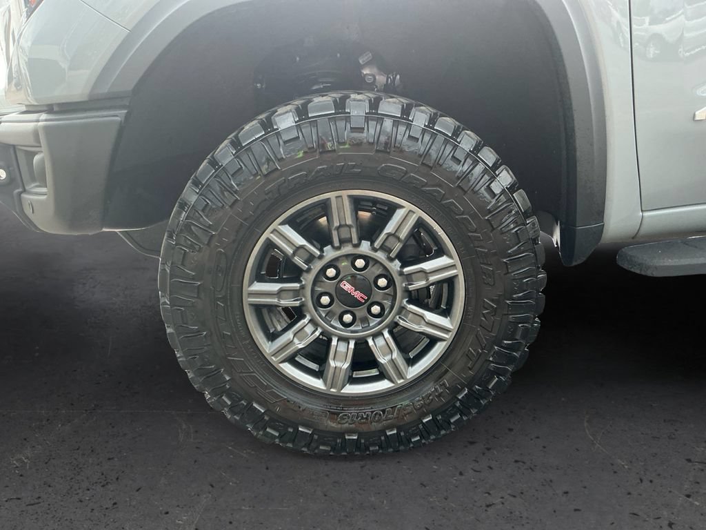 Used 2024 GMC Sierra 1500 AT4X AWD/4WD image 13