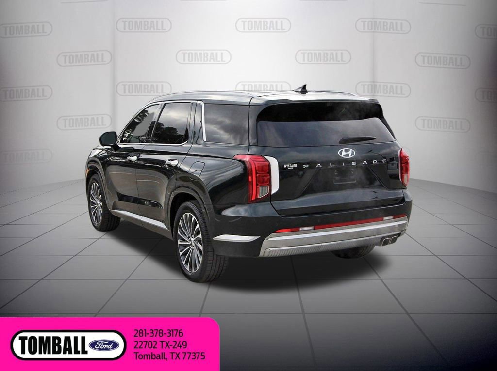 Used 2024 Hyundai Palisade Calligraphy image 3