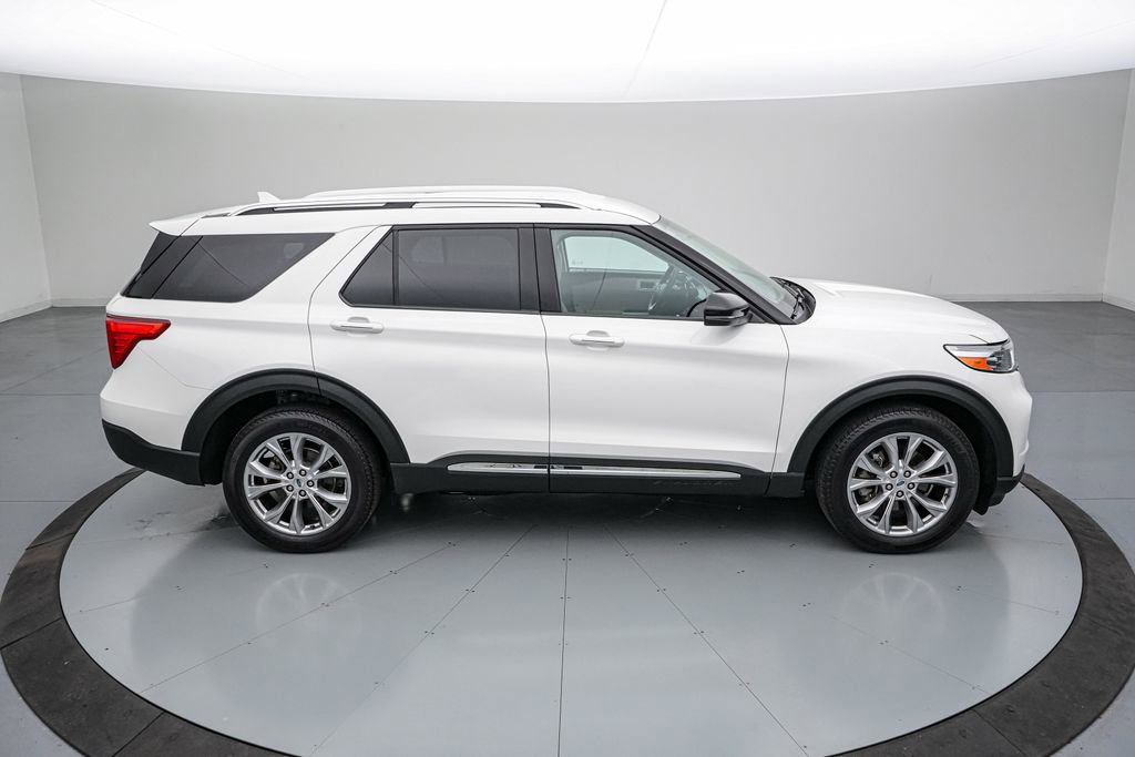 Certified 2024 Ford Explorer Limited w/ Equipment Group 301A AWD/4WD image 4