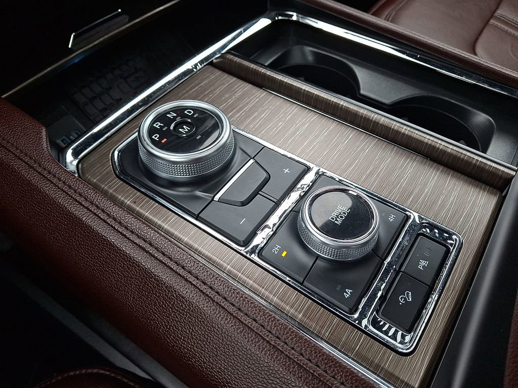 Certified 2024 Ford Expedition Limited image 16