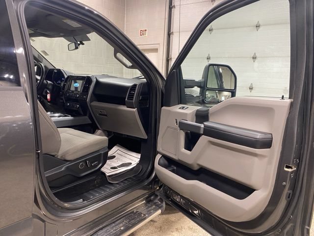 Certified 2017 Ford F150 XLT w/ Equipment Group 302A Luxury AWD/4WD image 19